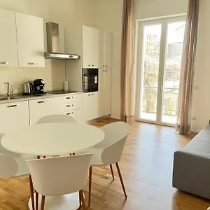 https://bocconi-navigli-la-casa-di-zoe.it-lombardy.com